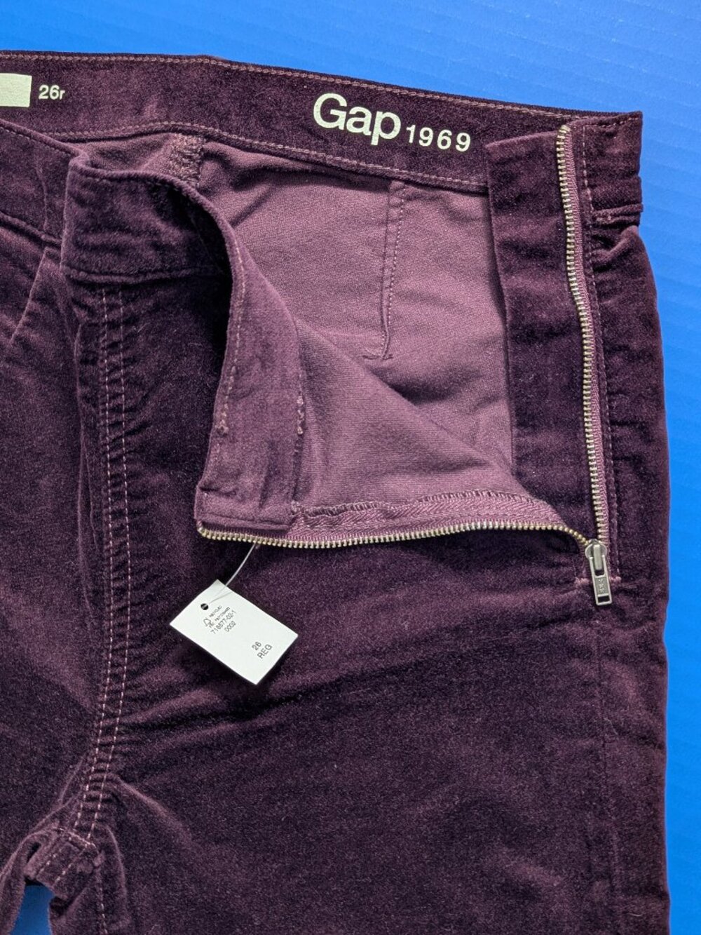 GAP Burgundy Velvet Side Zip Leggings Size 26R - Picture 6 of 7